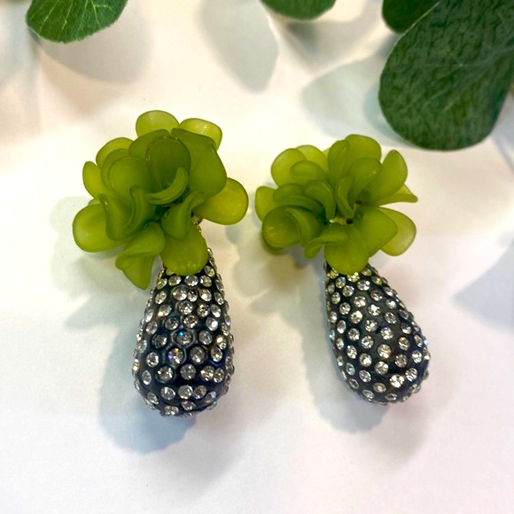 Flower Statement Dangle Earrings!